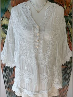 POL White Embroidered Crochet-Trim Tunic